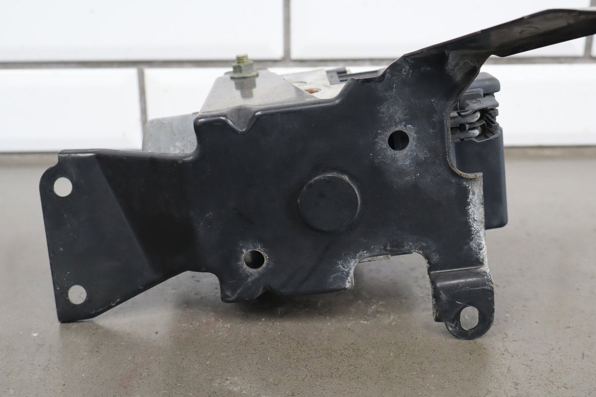 1998-2002 Isuzu Trooper ABS Brake Unit OEM