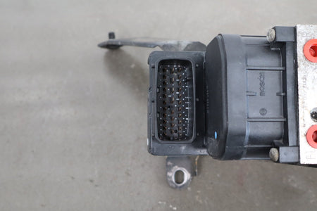 1998-2002 Isuzu Trooper ABS Brake Unit OEM