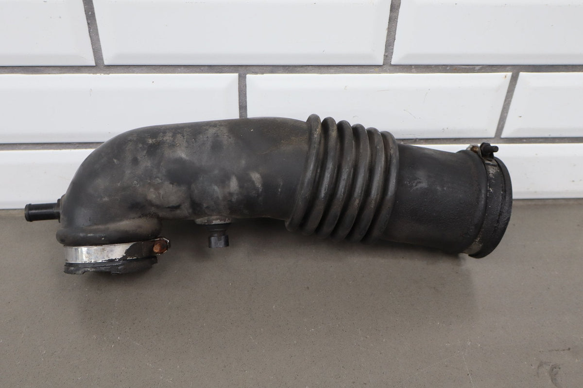 1998-2002 Isuzu Trooper Air Cleaner 3.5L 6VE1 OEM