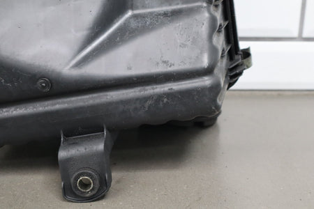 1998-2002 Isuzu Trooper Air Cleaner 3.5L 6VE1 OEM