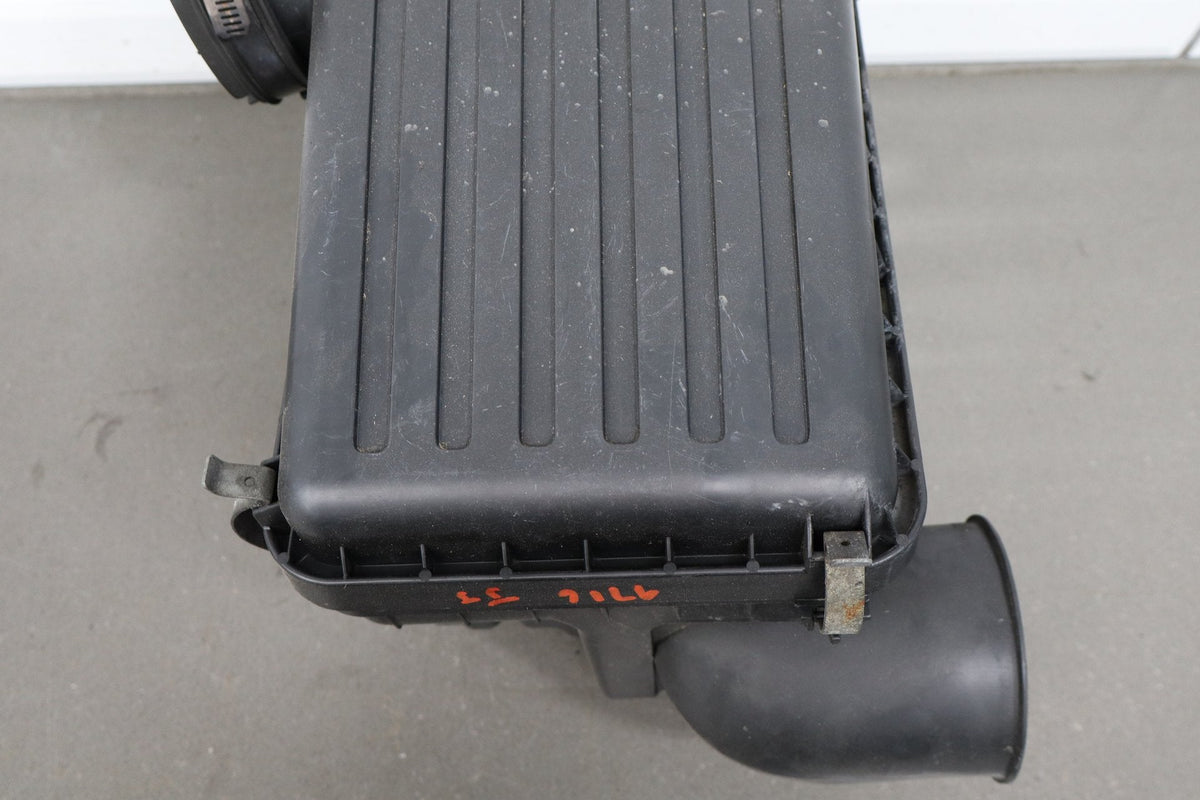 1998-2002 Isuzu Trooper Air Cleaner 3.5L 6VE1 OEM