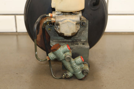 1998-2002 Isuzu Trooper Brake Booster W/ Master Cylinder OEM