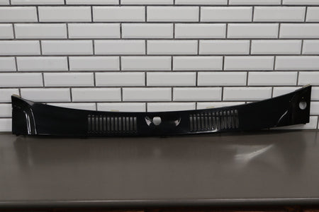 1998-2002 Isuzu Trooper Cowl Vent Panel OEM