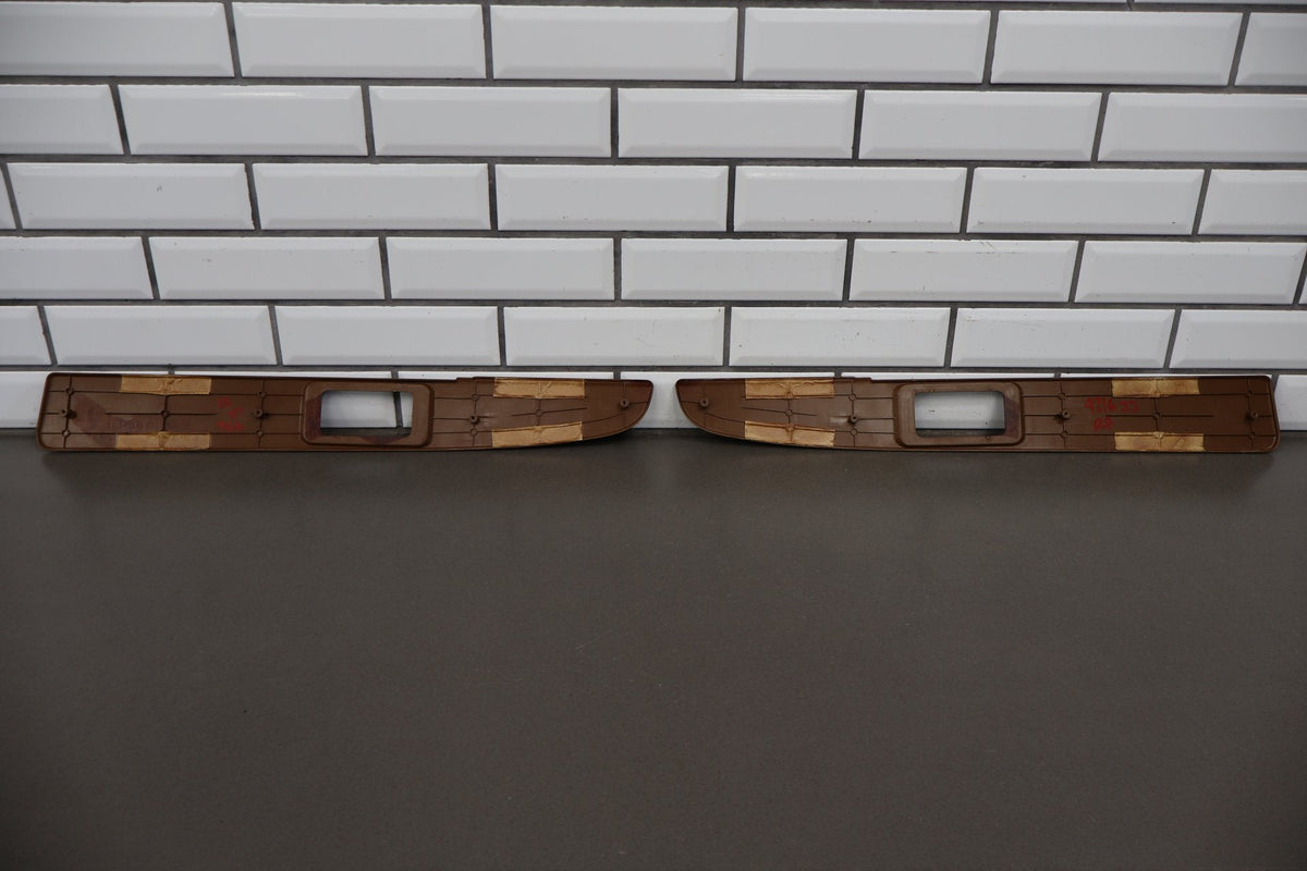 1998-2002 Isuzu Trooper Door Trim Panel Wood Garnish Set OEM