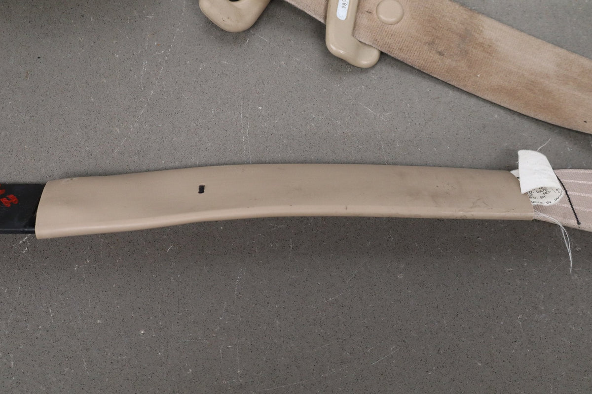 1998-2002 Isuzu Trooper Front Right Passenger Seat Belt OEM