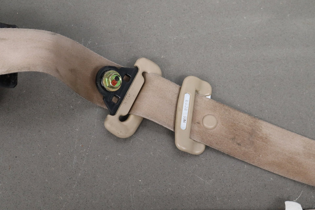 1998-2002 Isuzu Trooper Front Right Passenger Seat Belt OEM