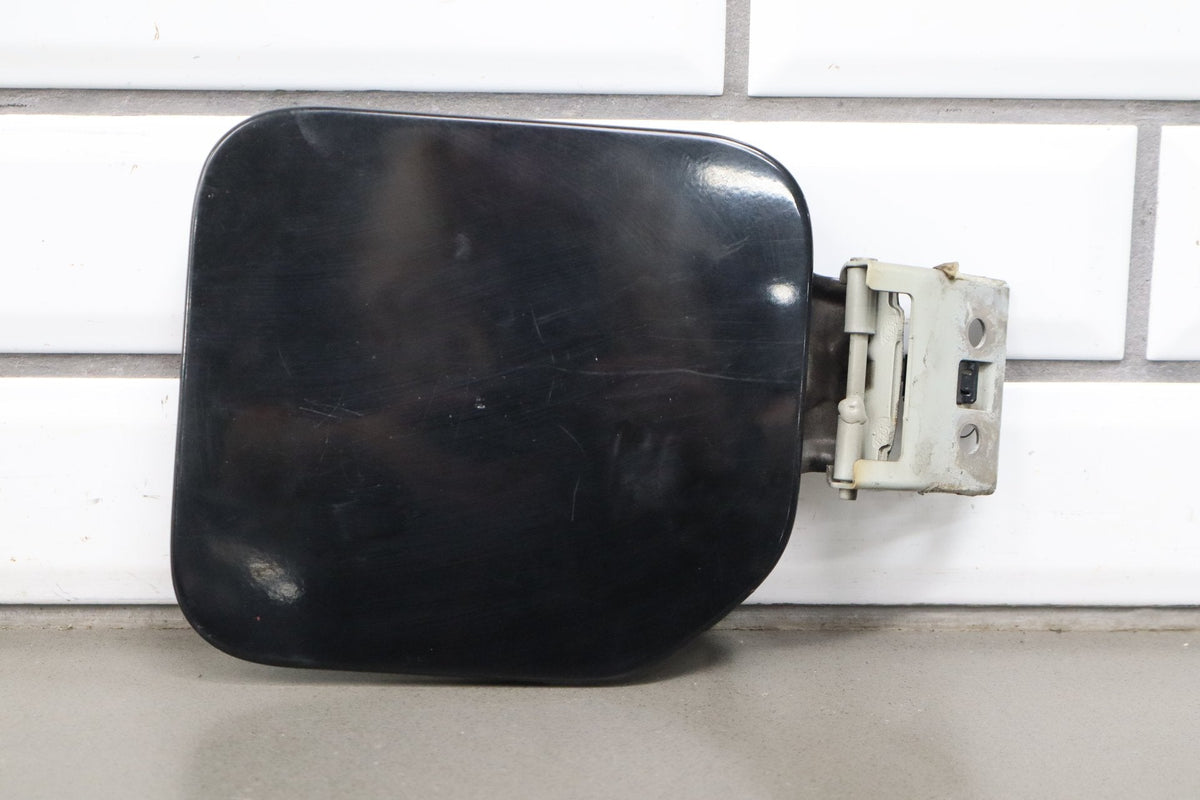 1998-2002 Isuzu Trooper Fuel Filler Door Black