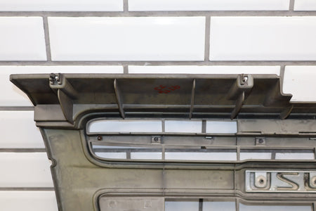 1998-2002 Isuzu Trooper Grille OEM