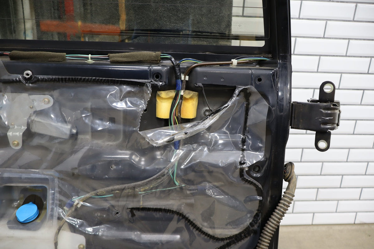 1998-2002 Isuzu Trooper Left Rear Barn Door Black