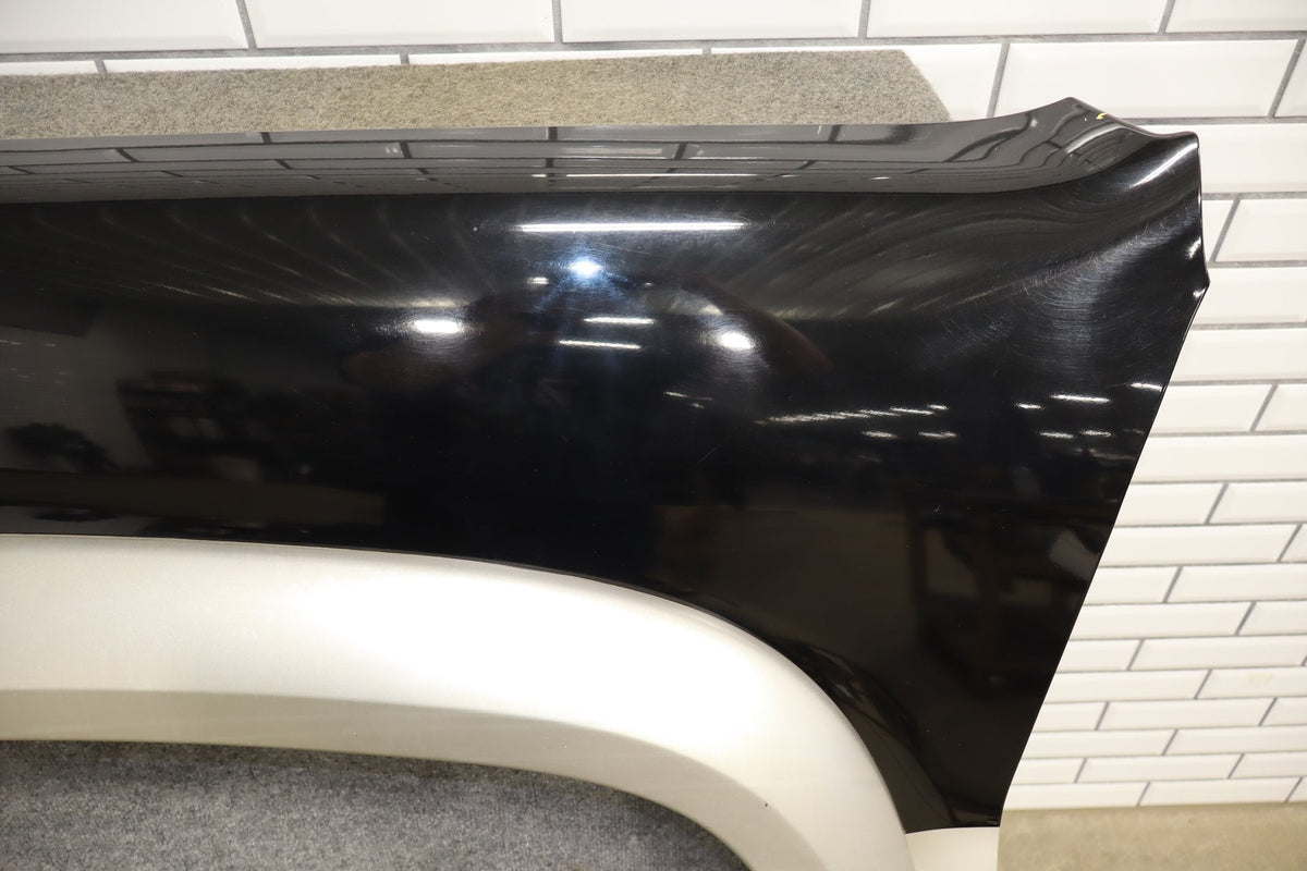 1998-2002 Isuzu Trooper Limited Left Fender Black