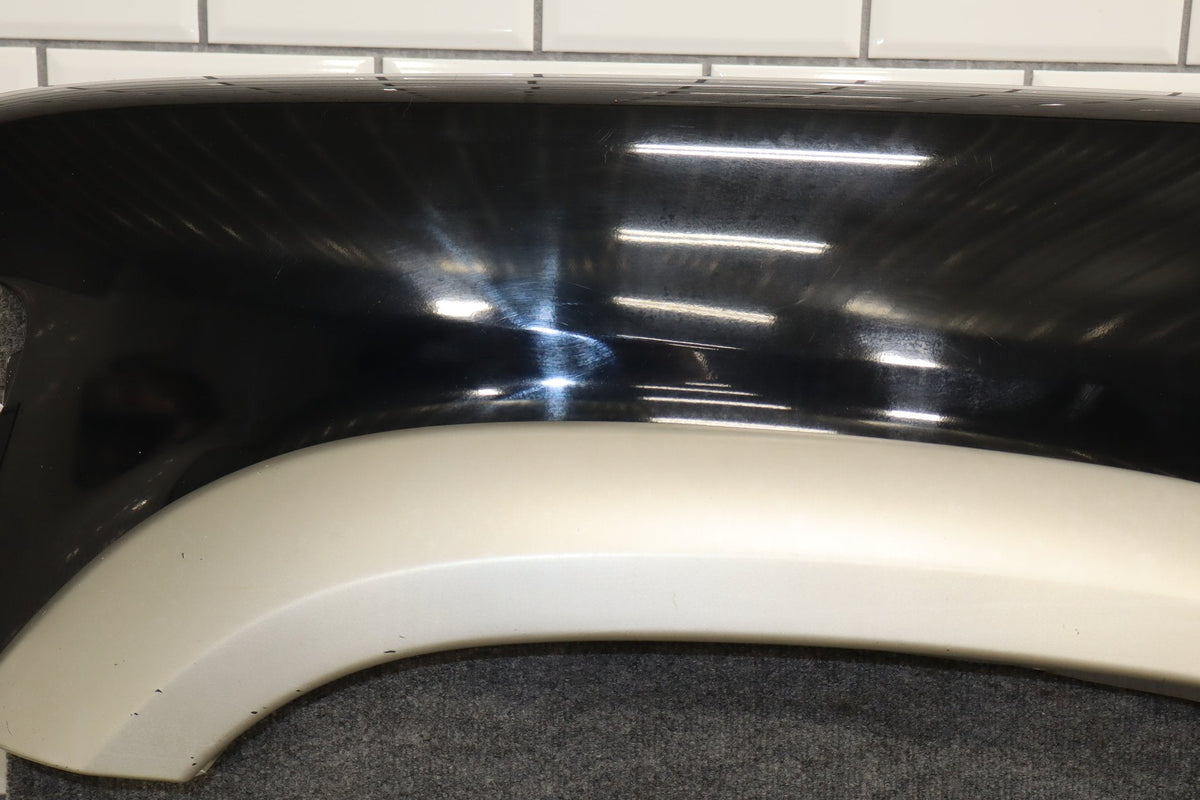 1998-2002 Isuzu Trooper Limited Left Fender Black