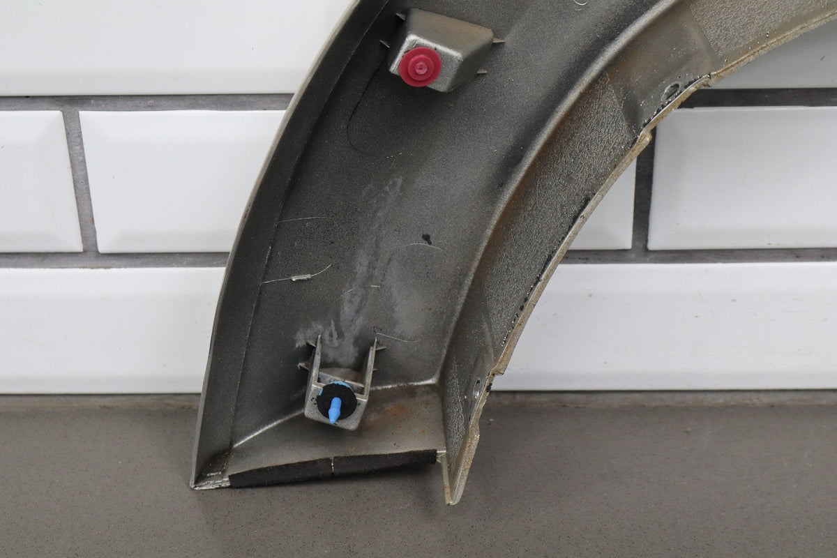 1998-2002 Isuzu Trooper Limited Left Rear Wheel Arch Moulding