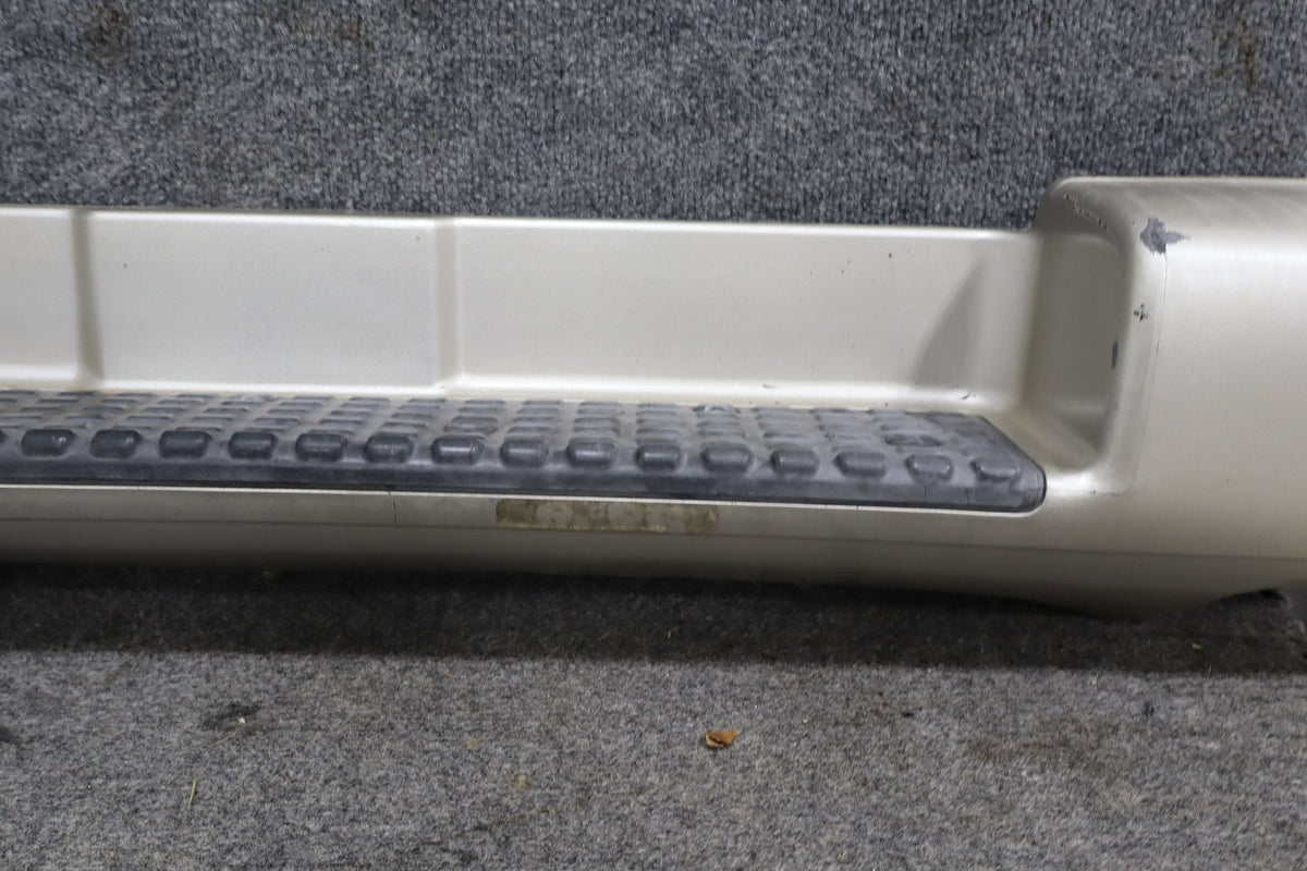 1998-2002 Isuzu Trooper Limited Rear Bumper Black