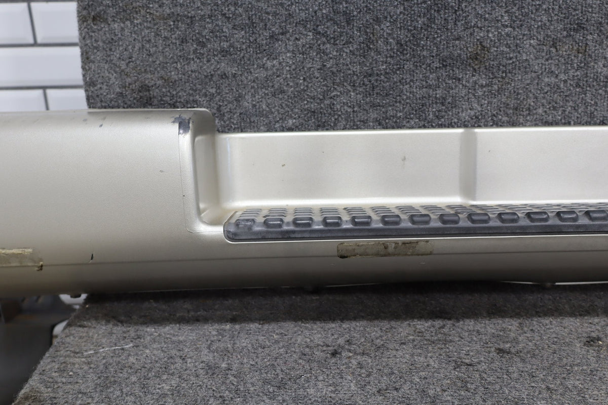 1998-2002 Isuzu Trooper Limited Rear Bumper Black