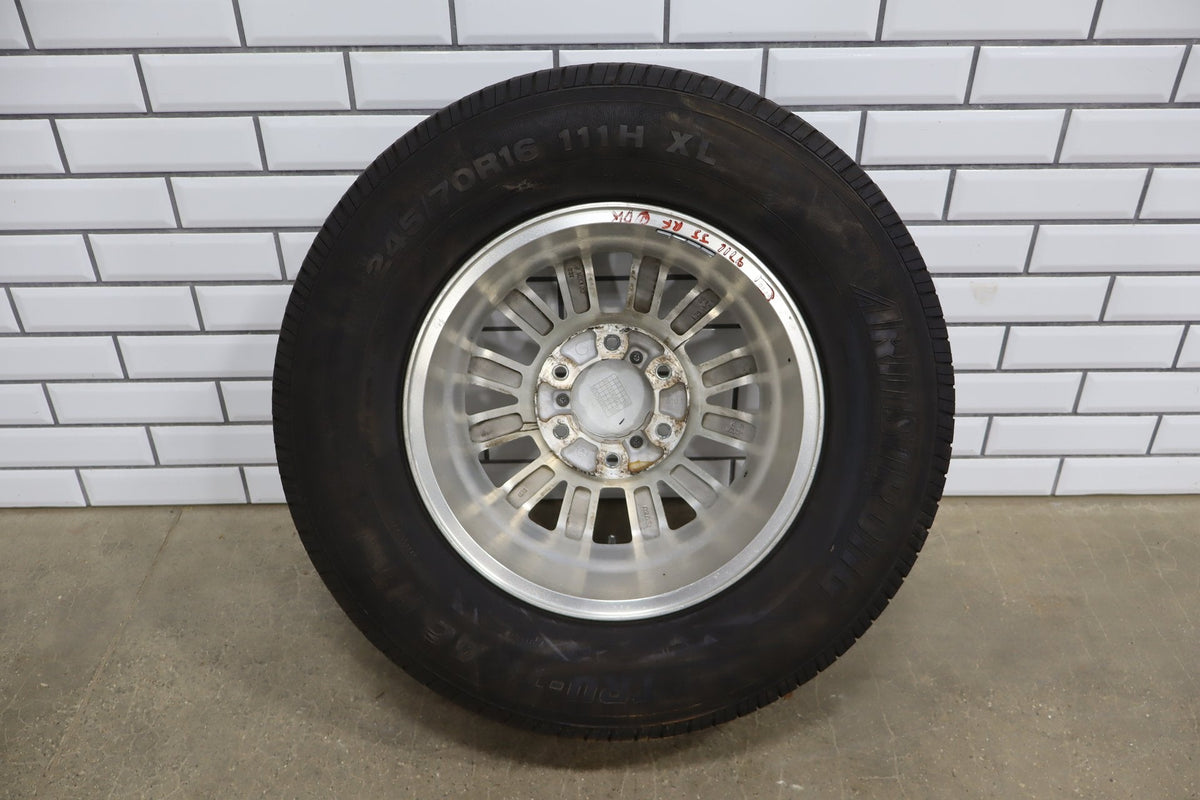 1998-2002 Isuzu Trooper Limited Wheel & Tire Set (245/70-16 Bridgestone)