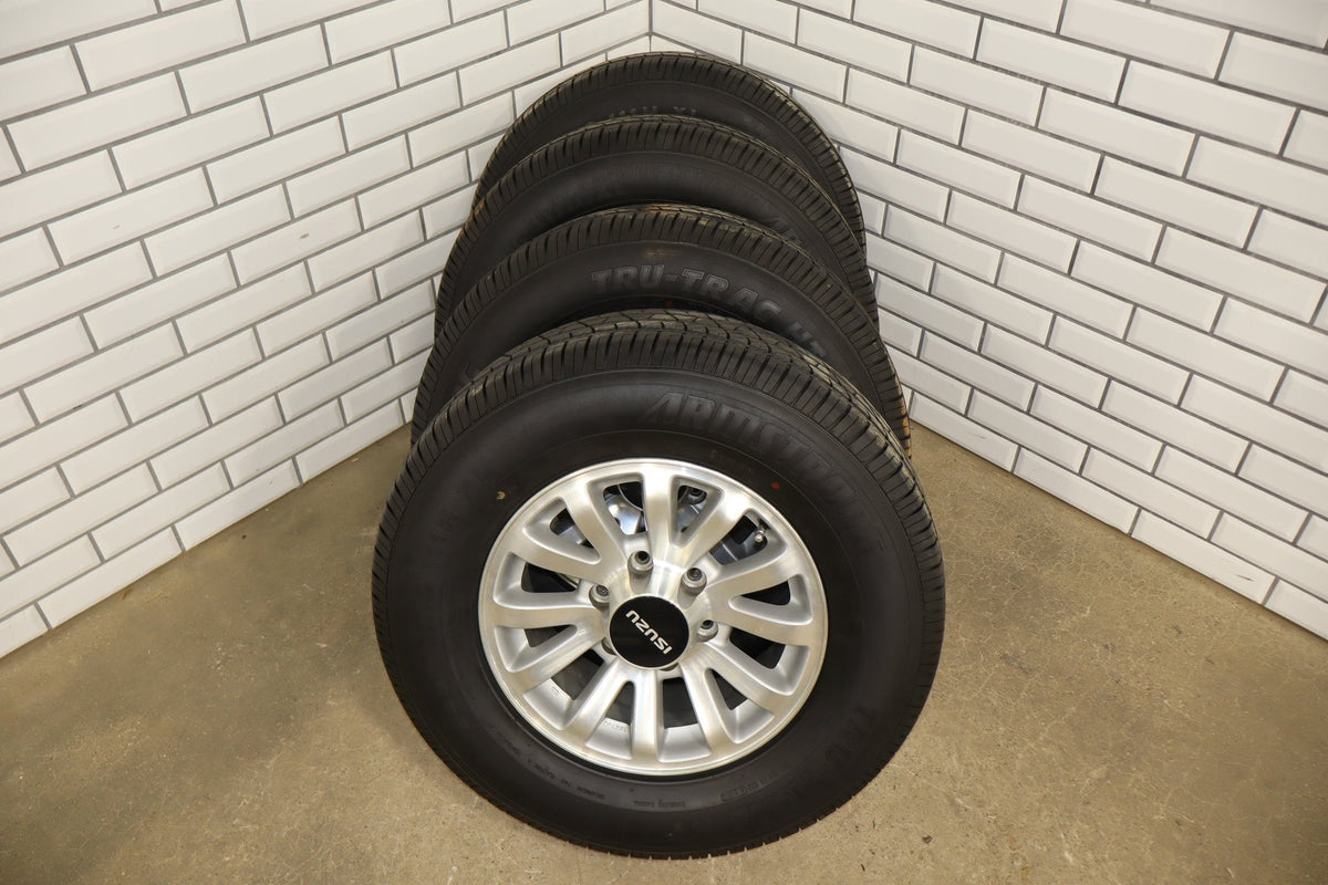 1998-2002 Isuzu Trooper Limited Wheel & Tire Set (245/70-16 Bridgestone)