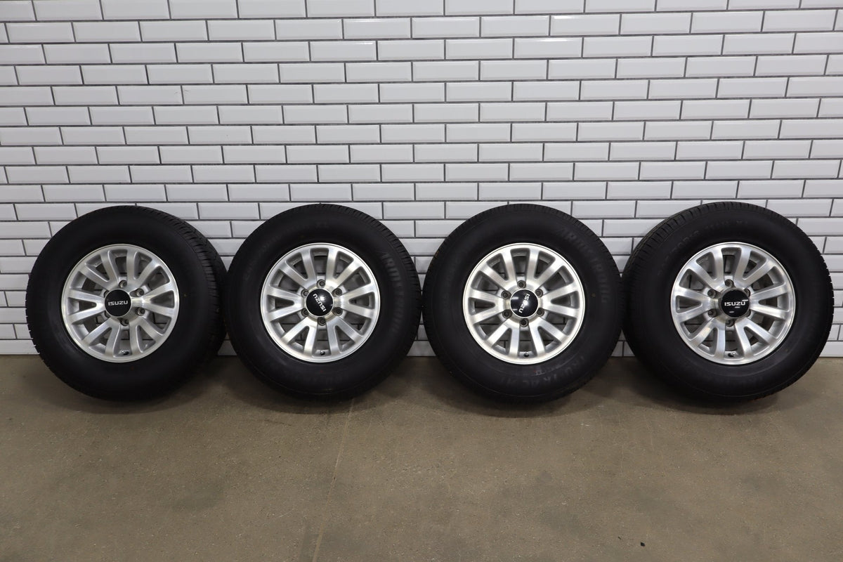 1998-2002 Isuzu Trooper Limited Wheel & Tire Set (245/70-16 Bridgestone)