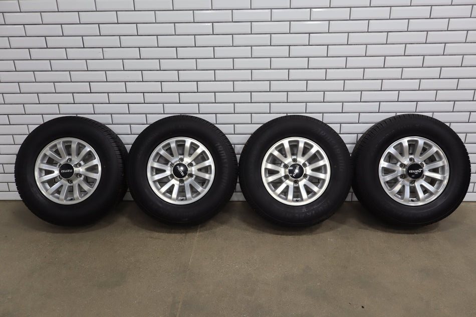 1998-2002 Isuzu Trooper Limited Wheel & Tire Set (245/70-16 Bridgestone)