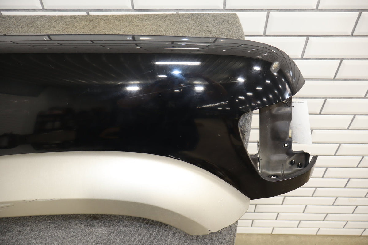 1998-2002 Isuzu Trooper Right Fender Limited Black