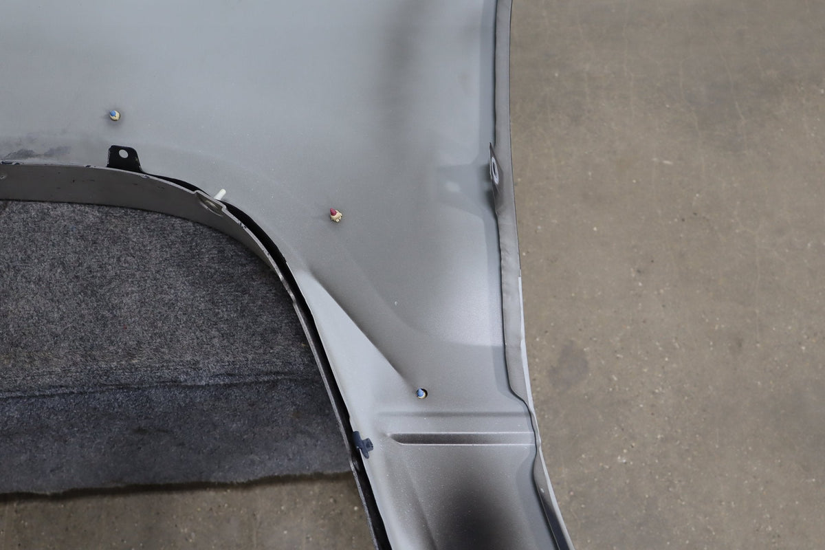 1998-2002 Isuzu Trooper Right Fender Limited Black