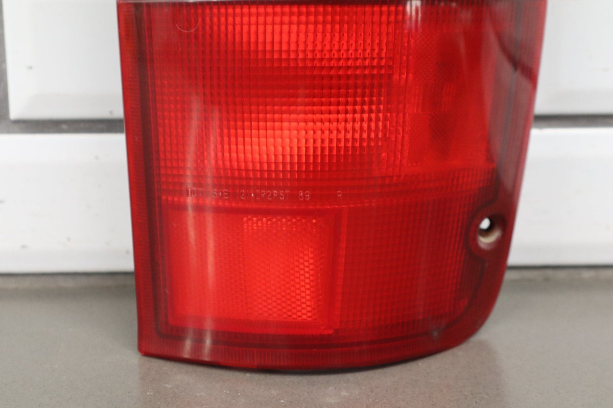 1998-2002 Isuzu Trooper Right Tail Light OEM