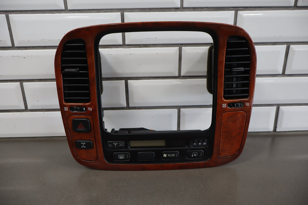 1998 - 2002 Lexus LX470 Climate Control 8861060131A0 OEM