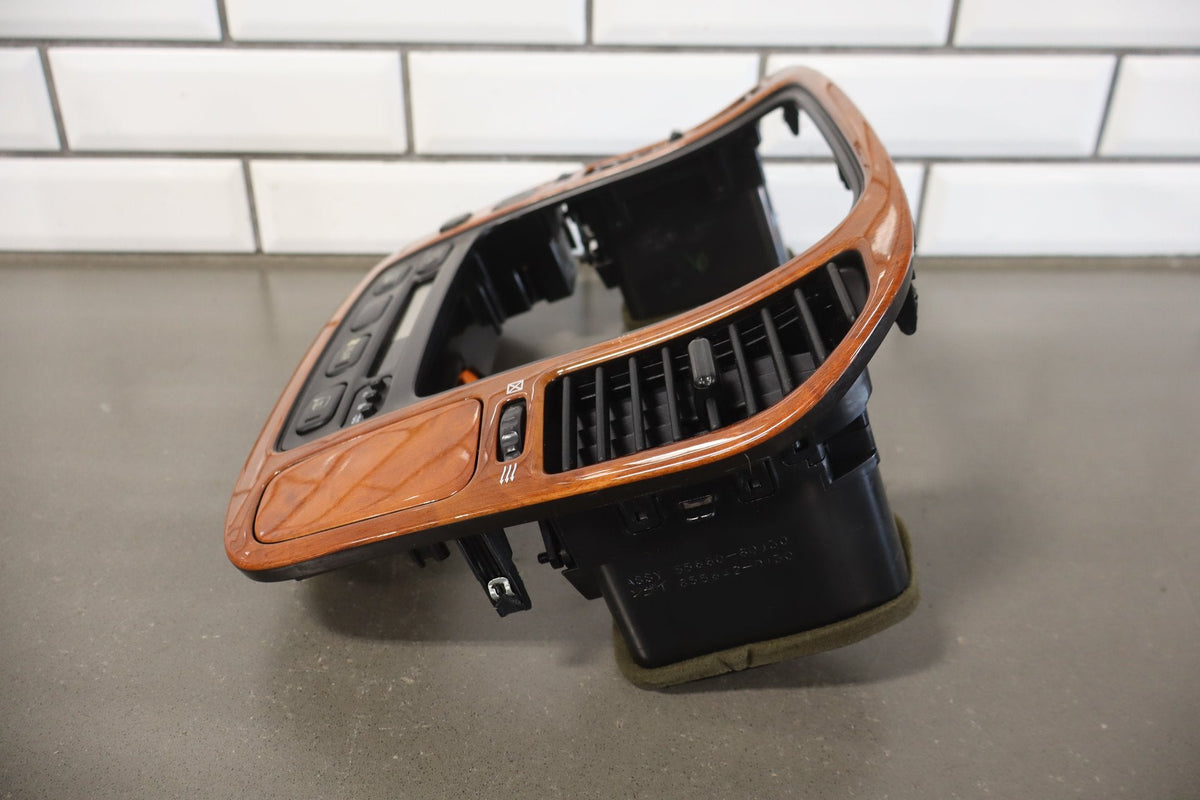1998-2002 Lexus LX470 Climate Control 8861060131A0 OEM