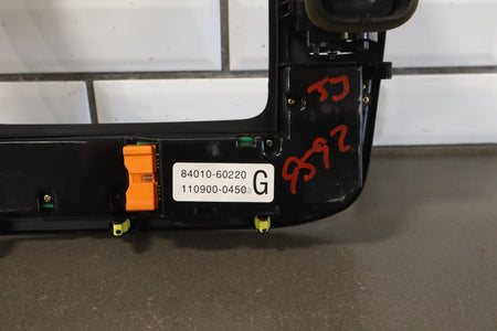 1998-2002 Lexus LX470 Climate Control 8861060131A0 OEM