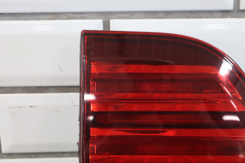 1998-2002 Lexus LX470 Driver Inner Left Tail Light 8159060070