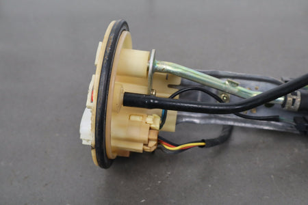 1998-2002 Lexus LX470 Fuel Pump 2322166040