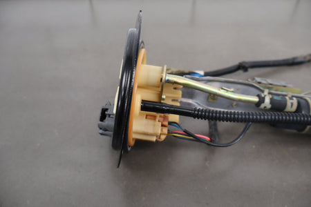 1998-2002 Lexus LX470 Fuel Pump 2322166040