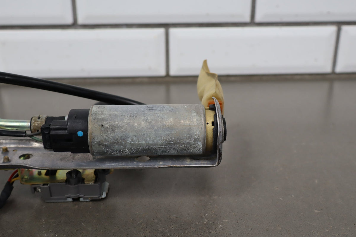 1998-2002 Lexus LX470 Fuel Pump 2322166040