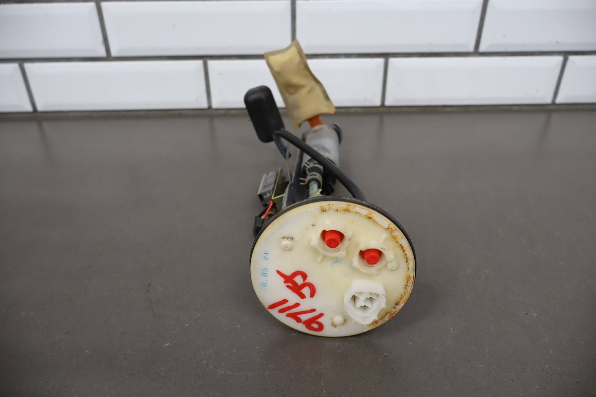 1998-2002 Lexus LX470 Fuel Pump 2322166040