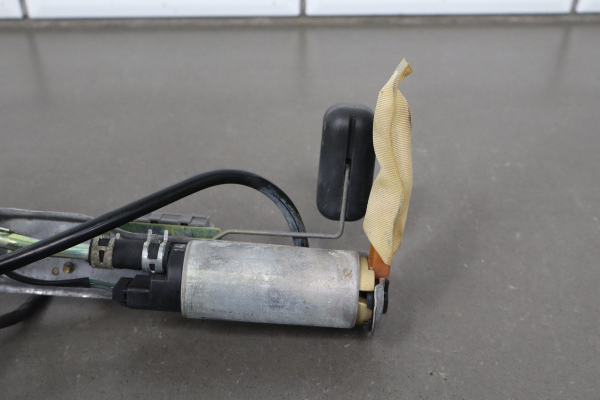1998-2002 Lexus LX470 Fuel Pump 2322166040
