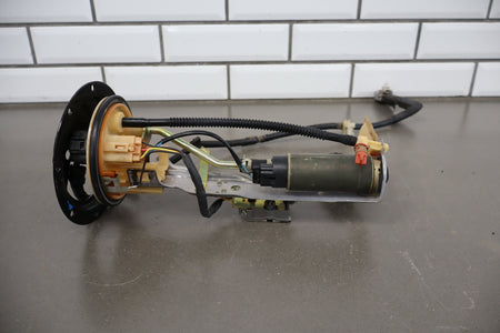 1998-2002 Lexus LX470 Fuel Pump 2322166040
