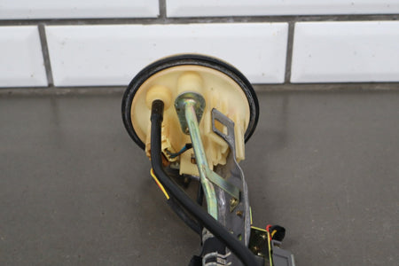 1998-2002 Lexus LX470 Fuel Pump 2322166040