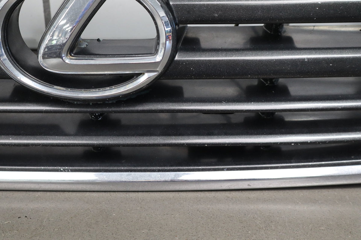 1998-2002 Lexus LX470 Grille 5310160210 OEM