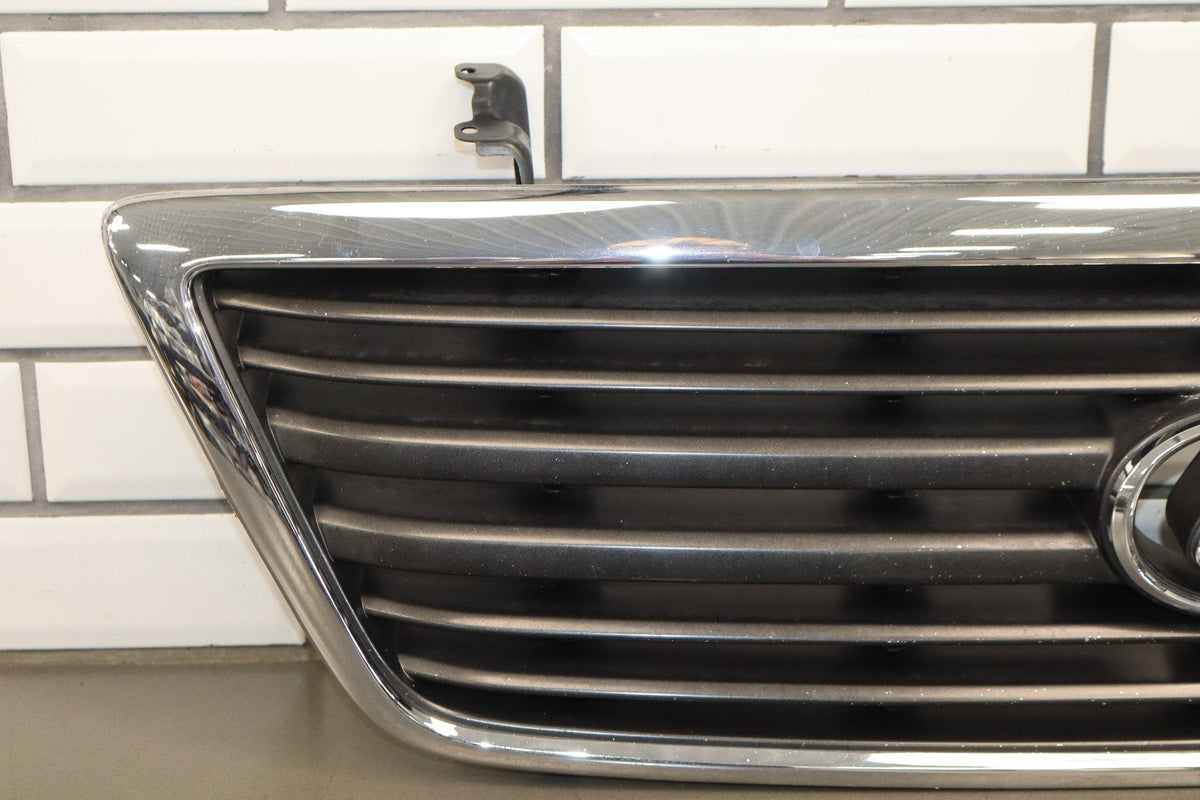 1998-2002 Lexus LX470 Grille 5310160210 OEM