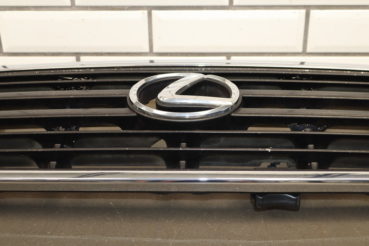 1998-2002 Lexus LX470 Grille 5310160210 OEM