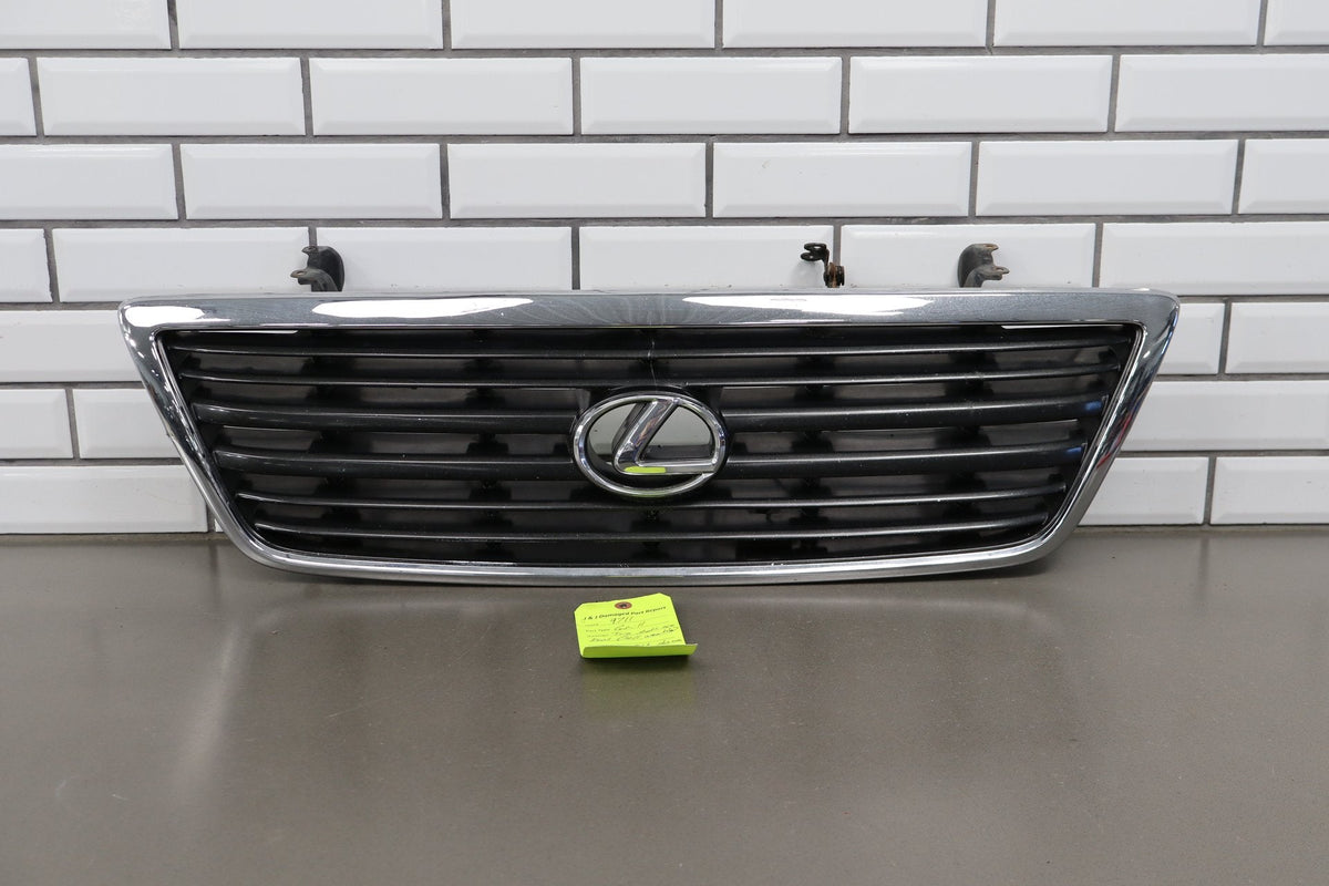 1998-2002 Lexus LX470 Grille 5310160210 OEM