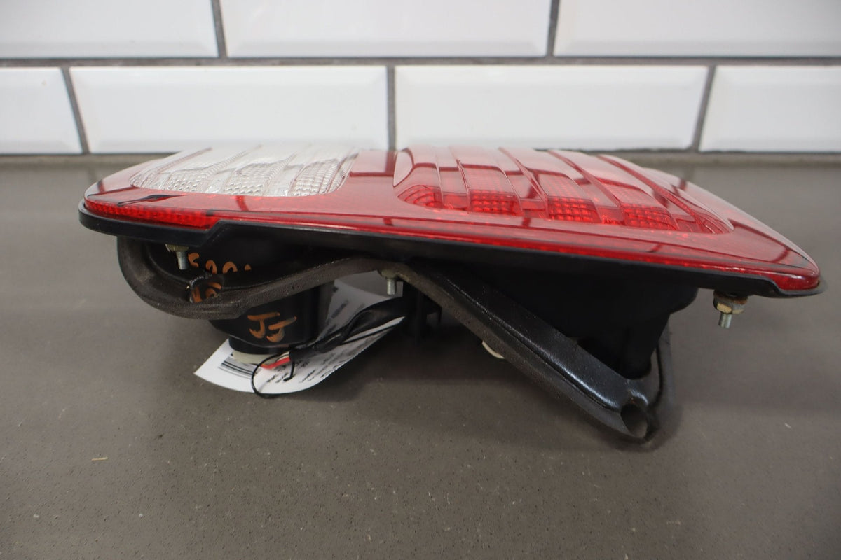 1998-2002 Lexus LX470 Inner Right Tail Light 8158060040