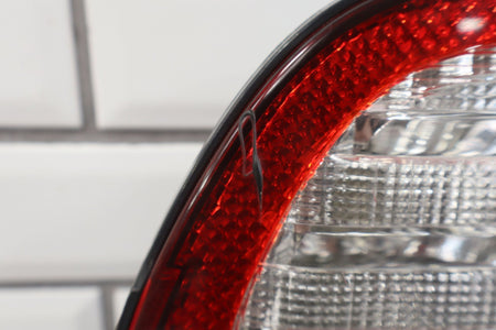 1998-2002 Lexus LX470 Inner Right Tail Light 8158060040