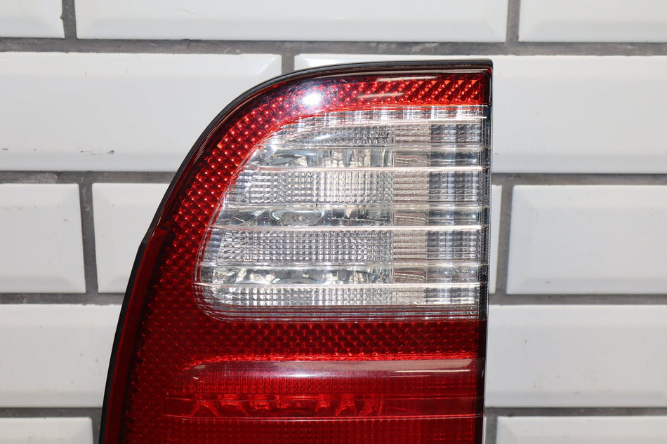 1998-2002 Lexus LX470 (J100) Passenger Right Inner Tail Light Tailgate Mounted