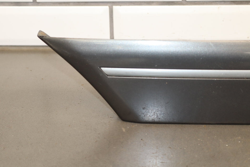 1998-2002 Lexus LX470 Left Driver Quarter Panel Molding black onyx