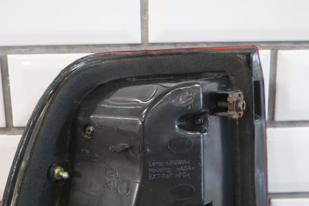 1998-2002 Lexus LX470 Outer Passenger Right Tail Light 8155060590