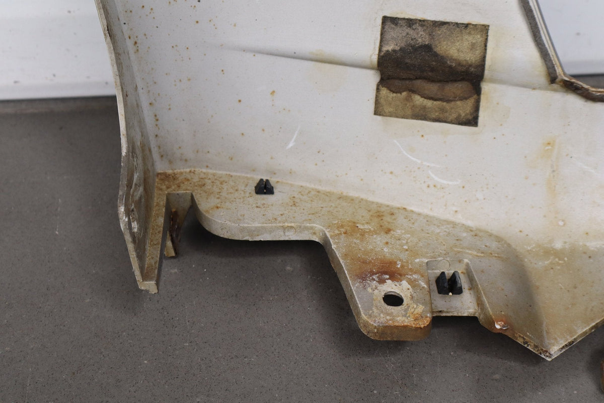 1998-2002 Lexus LX470 Right Front Fender Molding Cashmere Beige