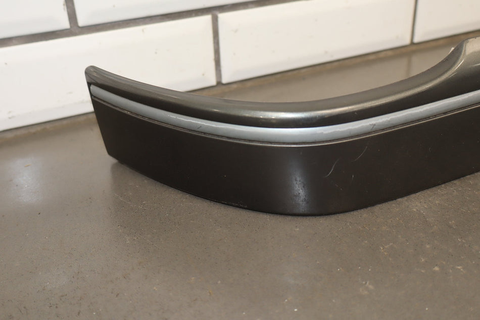 1998-2002 Lexus LX470 Right Passenger Quarter Panel Molding black onyx