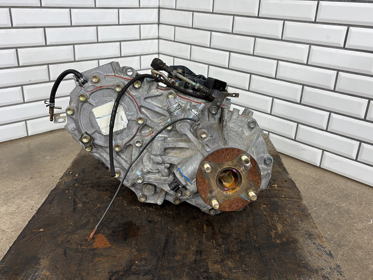 1998-2002 Lexus LX470 Transfer Case 361306A221 OEM