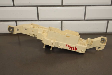 1998-2002 LX470 J100 - Passenger Right Cabin Fuse Box