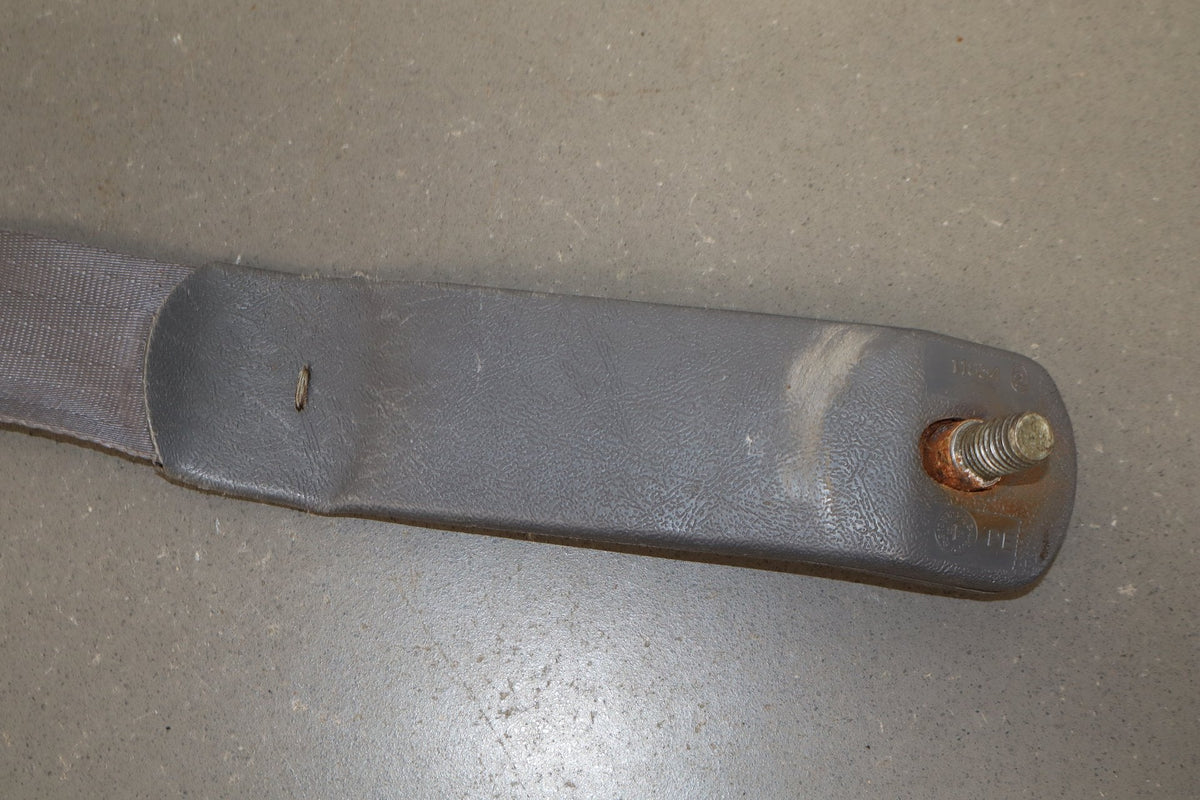 1998-2002 Pontiac Firebird Coupe - Left Front Seat Belt Gray